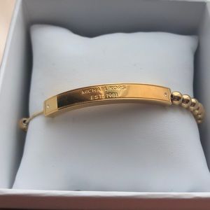 Gold bracelet
